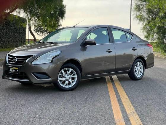 NISSAN VERSA 1.6 16V FLEXSTART SV 4P MANUAL NISSAN VERSA 1.6 16V FLEXSTART SV 4P MANUAL